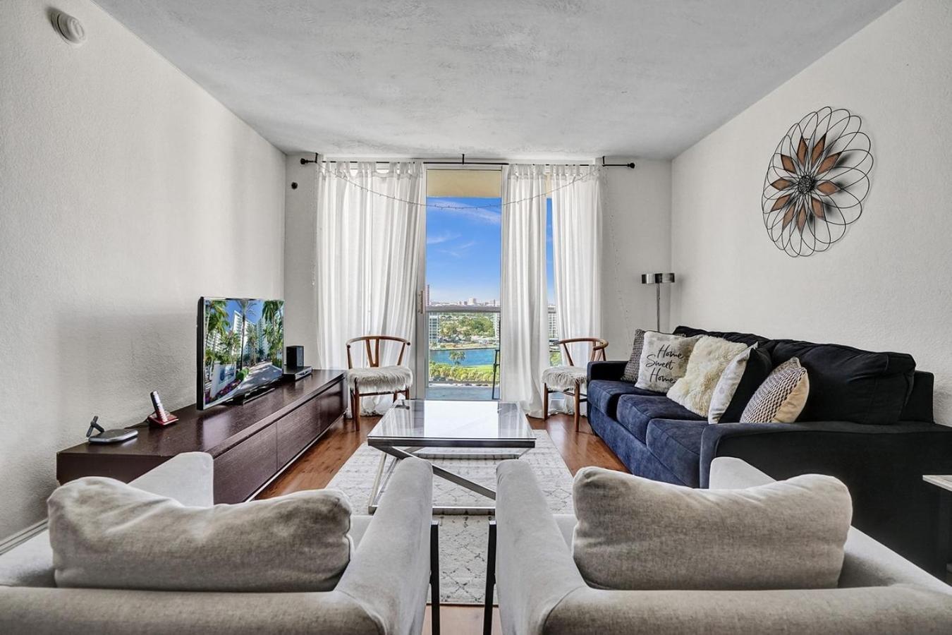 2Bd Condo Christmas Retreat Pool Beachside Hollywood Exterior foto